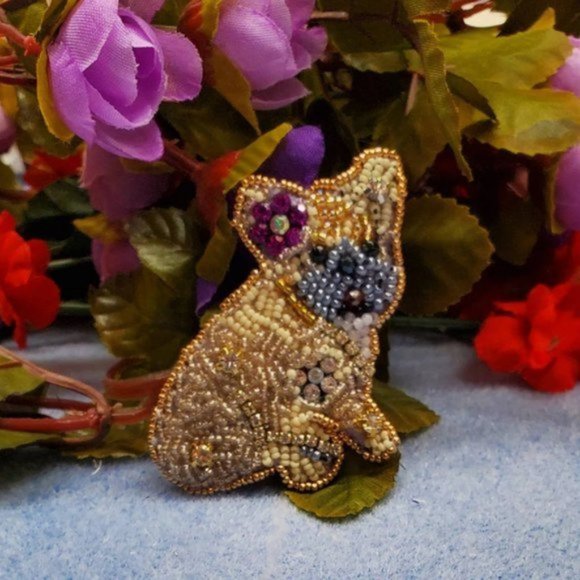 Beaded brooch French Bulldog puppy dog Made with Swarovski and Czech Crystals - Picture 4 of 4